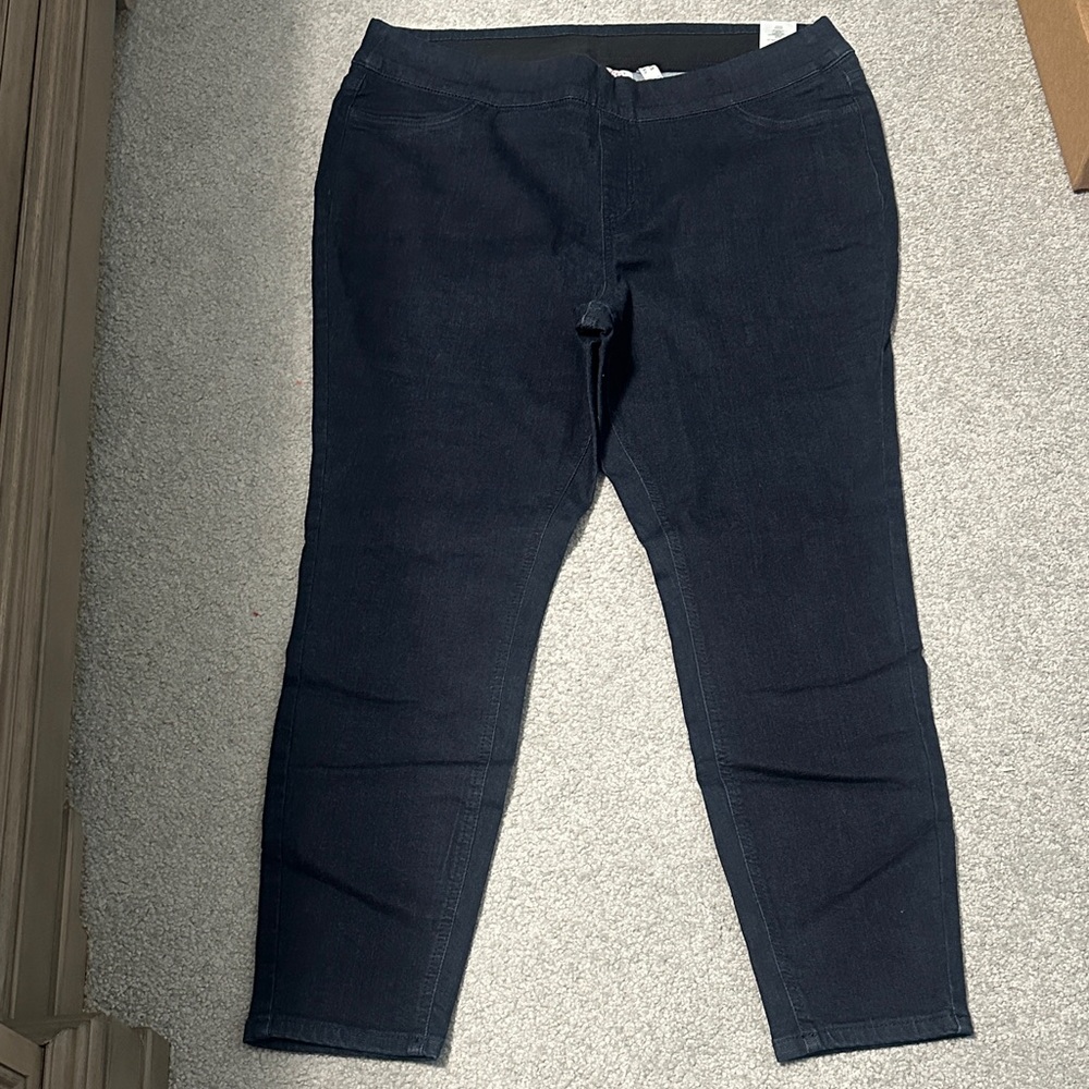 Women's Navy Ankle Jeans